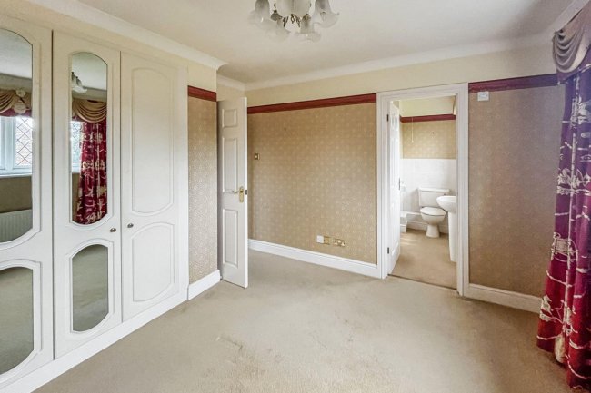 1 Deacon Place, Caterham, Surrey, CR3 5FN 9