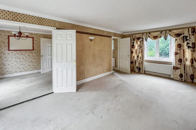 1 Deacon Place, Caterham, Surrey, CR3 5FN 9