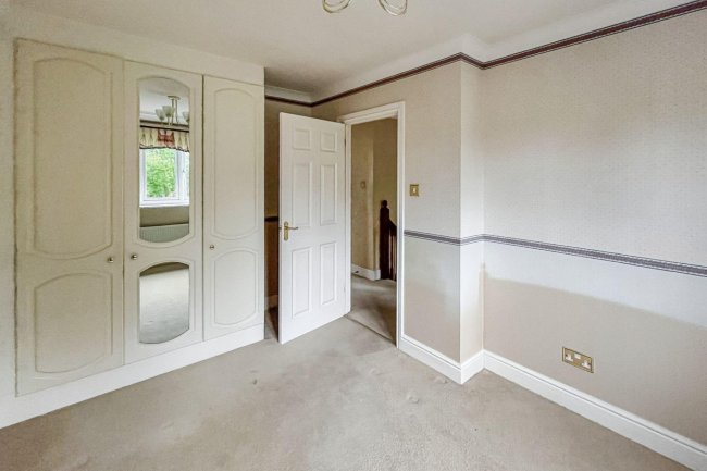 1 Deacon Place, Caterham, Surrey, CR3 5FN 9