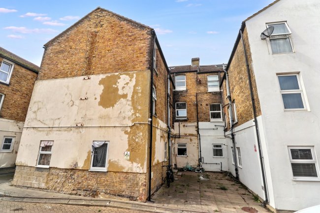 6a Hereward House, Gordon Road, Cliftonville CT9 2DN 6