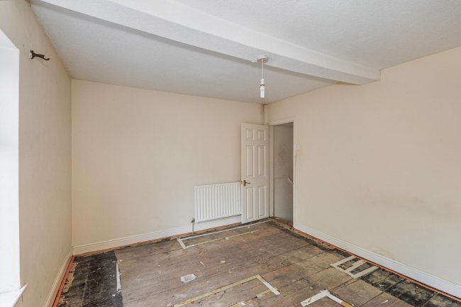 55 Oxford Street, Daventry, NN11 4AD 6