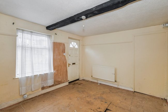 55 Oxford Street, Daventry, NN11 4AD 6