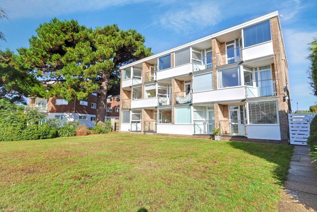 Flat 10, Sandford House, 151 Mudeford Lane, Christchurch, Bournemouth, BH23 3HR 1