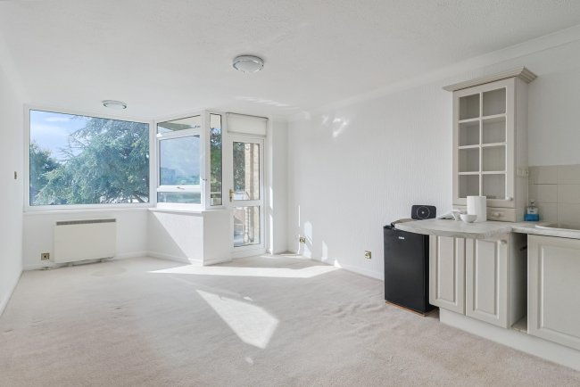 Flat 10, Sandford House, 151 Mudeford Lane, Christchurch, Bournemouth, BH23 3HR 1