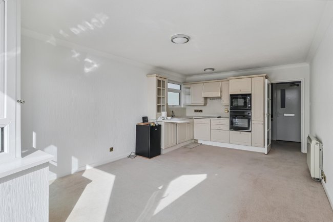 Flat 10, Sandford House, 151 Mudeford Lane, Christchurch, Bournemouth, BH23 3HR 1