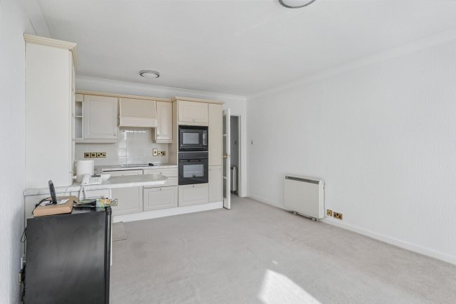 Flat 10, Sandford House, 151 Mudeford Lane, Christchurch, Bournemouth, BH23 3HR 1