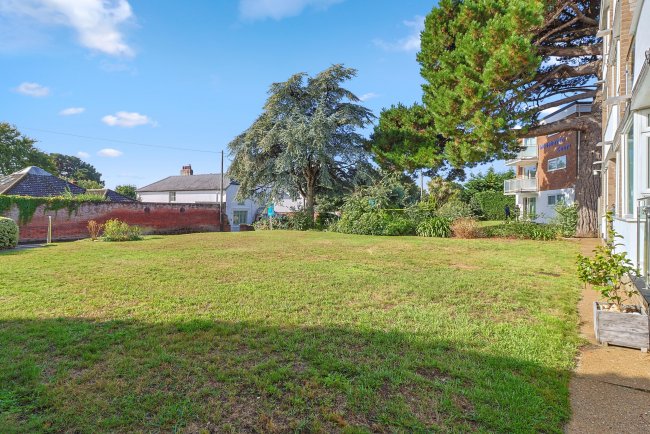 Flat 10, Sandford House, 151 Mudeford Lane, Christchurch, Bournemouth, BH23 3HR 1