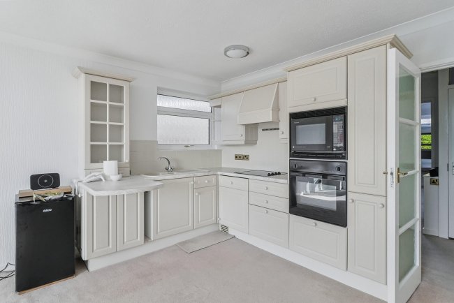 Flat 10, Sandford House, 151 Mudeford Lane, Christchurch, Bournemouth, BH23 3HR 1