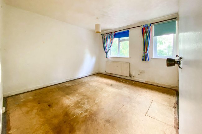 22 Cloudberry Road, Swindon, Wiltshire, SN25 1SE 5