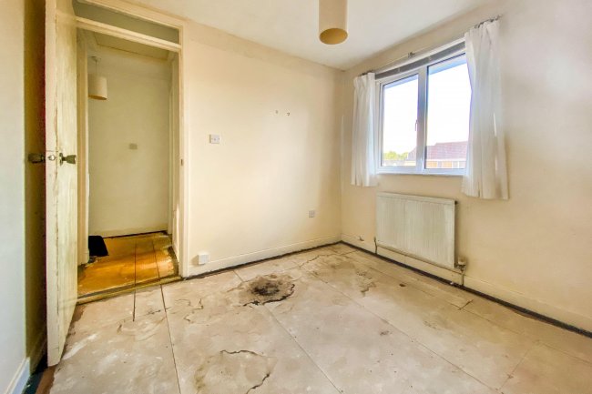 22 Cloudberry Road, Swindon, Wiltshire, SN25 1SE 5