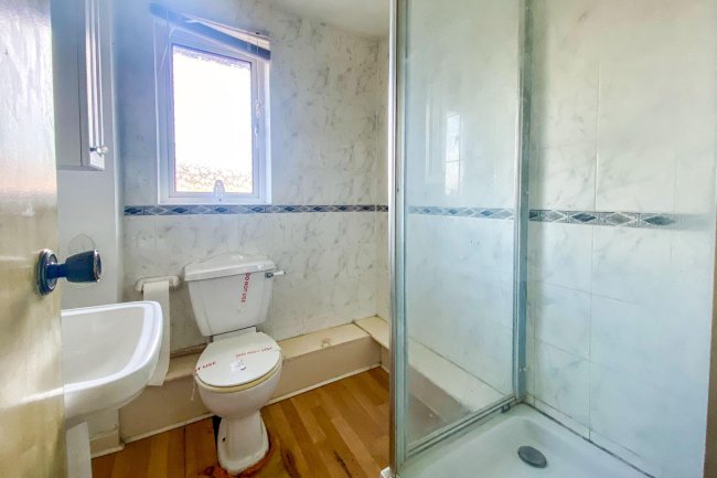 22 Cloudberry Road, Swindon, Wiltshire, SN25 1SE 5