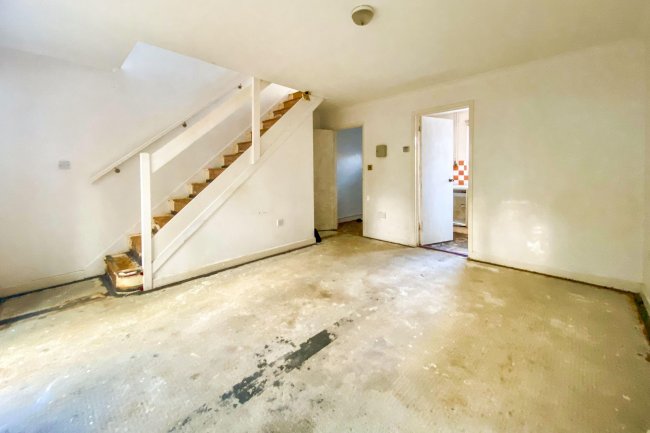 22 Cloudberry Road, Swindon, Wiltshire, SN25 1SE 5