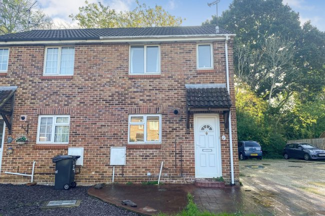 22 Cloudberry Road, Swindon, Wiltshire, SN25 1SE 5