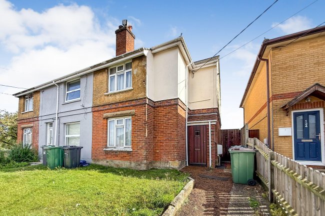 126 Gunville Road, Newport, Isle of Wight, PO30 5LH 3