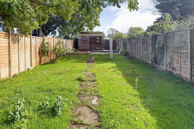 126 Gunville Road, Newport, Isle of Wight, PO30 5LH 3