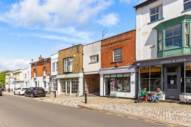 99 High Street, Hemel Hempstead, HP1 3AH 9