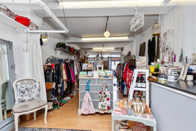 99 High Street, Hemel Hempstead, HP1 3AH 9