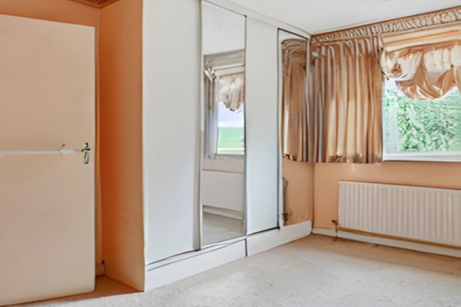 115 Newberries Avenue, Radlett, Hertfordshire WD7 7EN 8