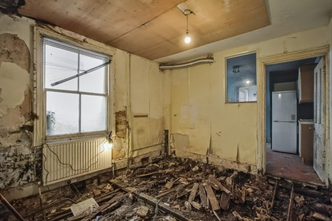 84 Basingstoke Road, Reading, Berkshire, RG2 0EL 9