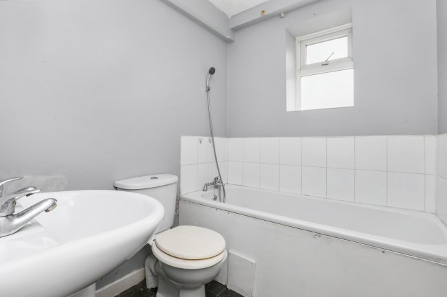 Flat 1, 4 Forest Road, Southport, Merseyside, PR8 6ST 1