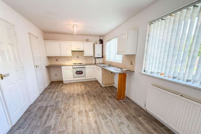 47 Parc Bryn Rhos, Ammanford, SA18 1JE 2
