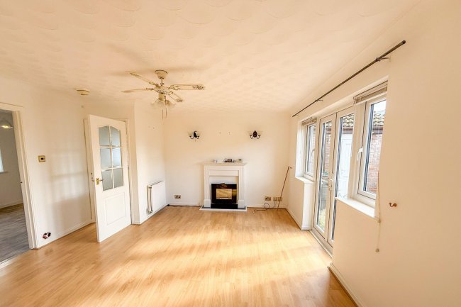 47 Parc Bryn Rhos, Ammanford, SA18 1JE 2