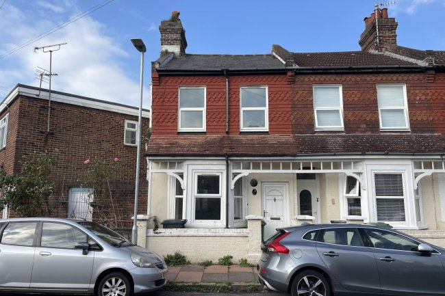 6 Winchcombe Road, Eastbourne, East Sussex, BN22 8DE 9