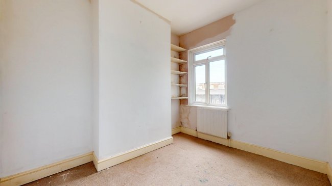 6 Winchcombe Road, Eastbourne, East Sussex, BN22 8DE 9