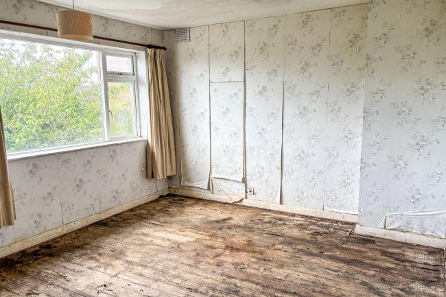 181 Ipswich Road, Colchester, Essex, CO4 0EL 10