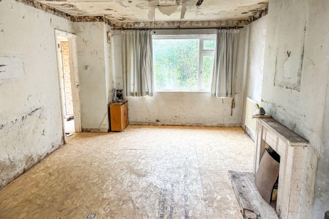 181 Ipswich Road, Colchester, Essex, CO4 0EL 10