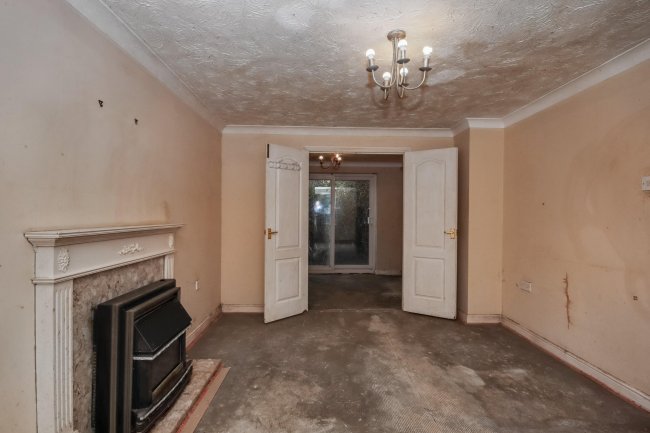 23 Elsing Drive, King's Lynn PE30 3UT 10