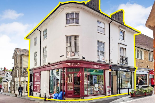 30-32 High Street, Royston, Hertfordshire, SG8 6DZ 7