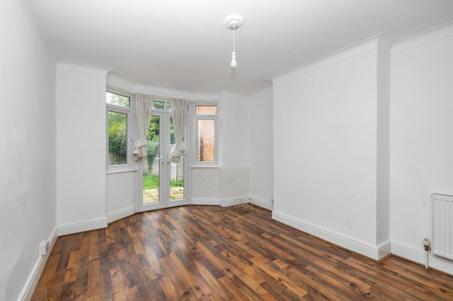 20 Bridle Road, Croydon, CR0 8HA 5