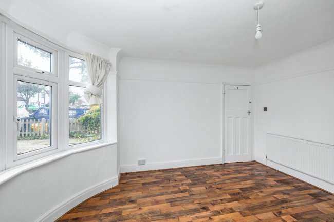 20 Bridle Road, Croydon, CR0 8HA 5