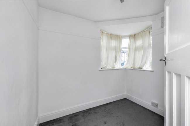 20 Bridle Road, Croydon, CR0 8HA 5