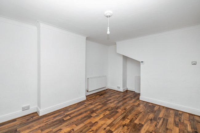 20 Bridle Road, Croydon, CR0 8HA 5