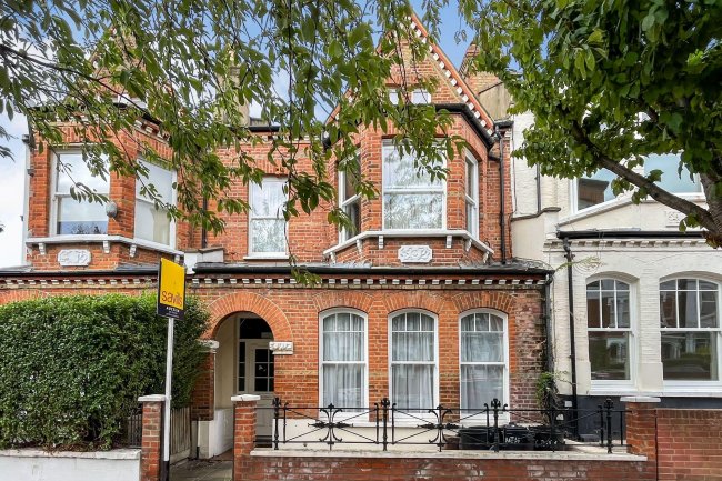 96 Ritherdon Road, Tooting, London SW17 8QQ 1