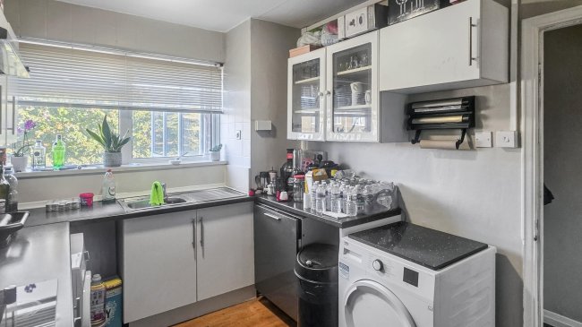 196 Bilsby Lodge, Chalklands, Wembley, Middlesex, HA9 9DY 4