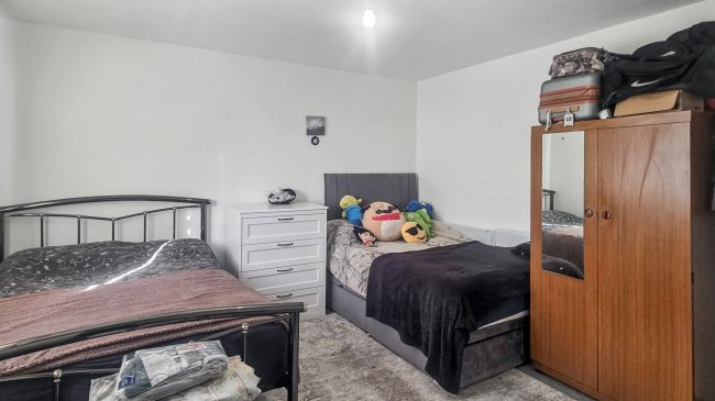 196 Bilsby Lodge, Chalklands, Wembley, Middlesex, HA9 9DY 4
