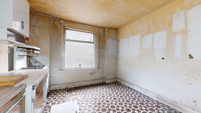 3B Navy Street, Clapham, London SW4 6EY 1