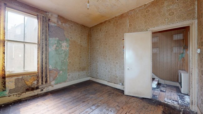 3B Navy Street, Clapham, London SW4 6EY 1