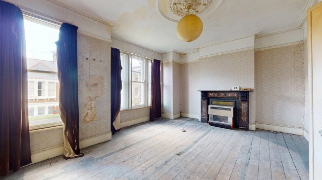 3B Navy Street, Clapham, London SW4 6EY 1