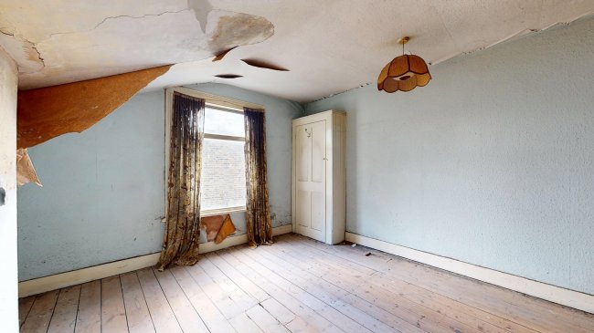 3B Navy Street, Clapham, London SW4 6EY 1