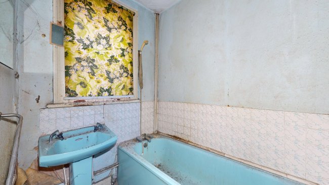 3B Navy Street, Clapham, London SW4 6EY 1