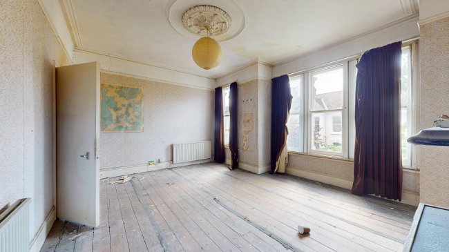 3B Navy Street, Clapham, London SW4 6EY 1