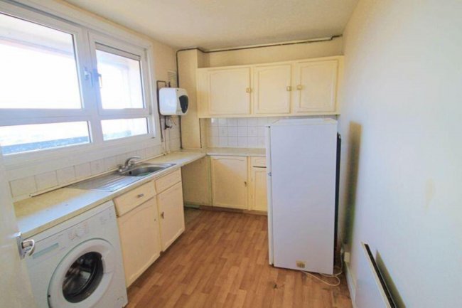 Flat 81 Moreton Tower, Lexden Road, Acton, London, W3 9NQ 8