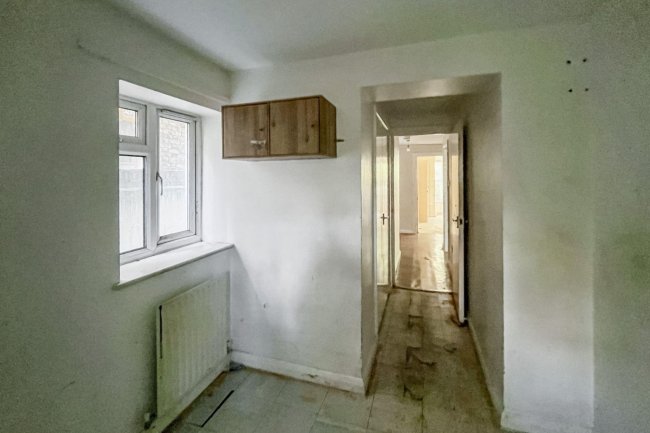 26a Ramsden Road, Balham, London SW12 8QY 4