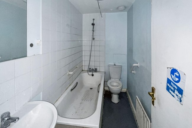 26a Ramsden Road, Balham, London SW12 8QY 4