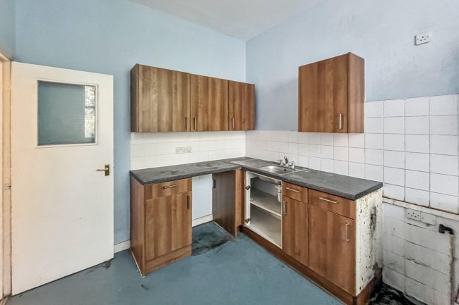 26a Ramsden Road, Balham, London SW12 8QY 4