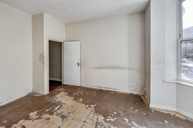 26a Ramsden Road, Balham, London SW12 8QY 4